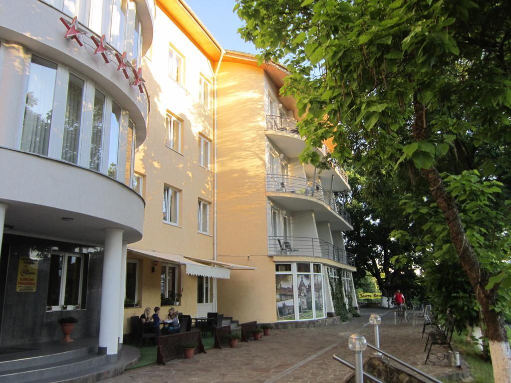 Quelle Polyana Hotel Zewnętrze zdjęcie