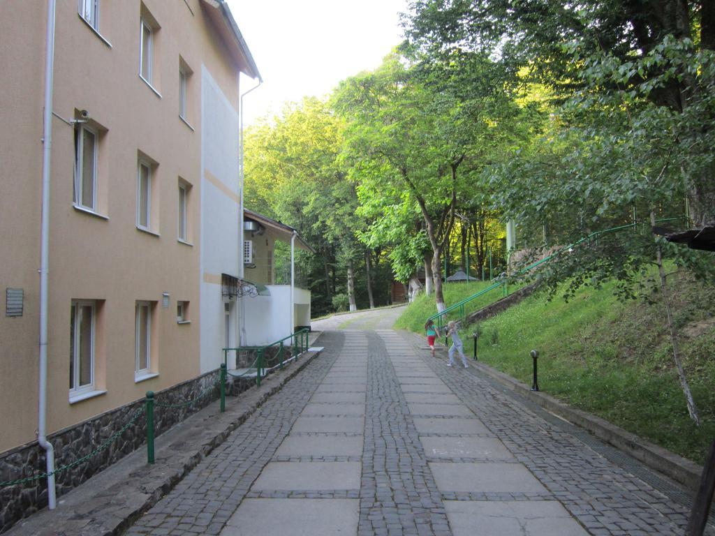 Quelle Polyana Hotel Zewnętrze zdjęcie