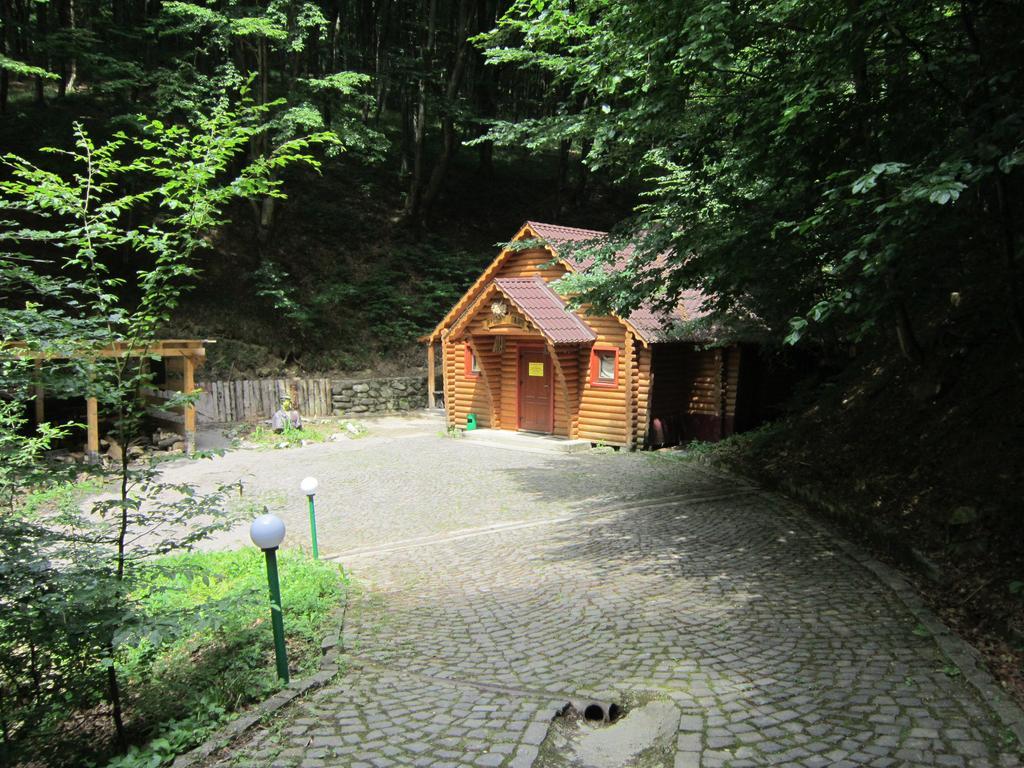 Quelle Polyana Hotel Zewnętrze zdjęcie