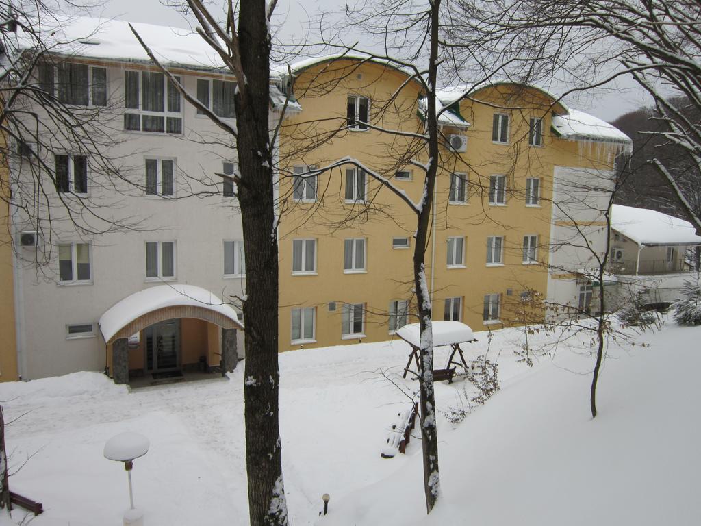 Quelle Polyana Hotel Zewnętrze zdjęcie