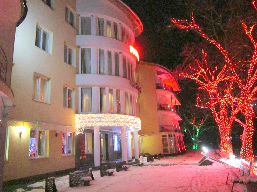 Quelle Polyana Hotel Zewnętrze zdjęcie